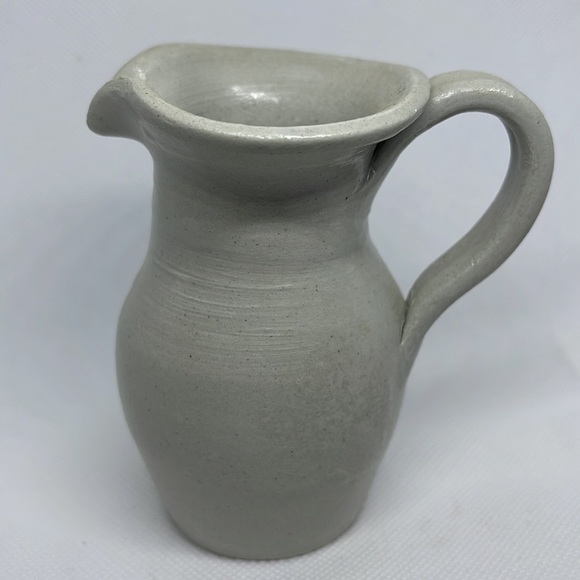 Vintage handthrown salt-glazed cream jug or syrup pitcher. - Picture 3 of 4